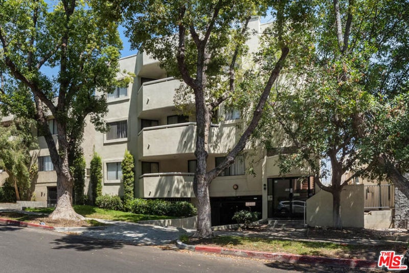 554 E San Jose Avenue 203