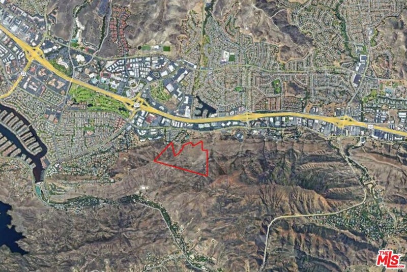 1 Agoura Rd