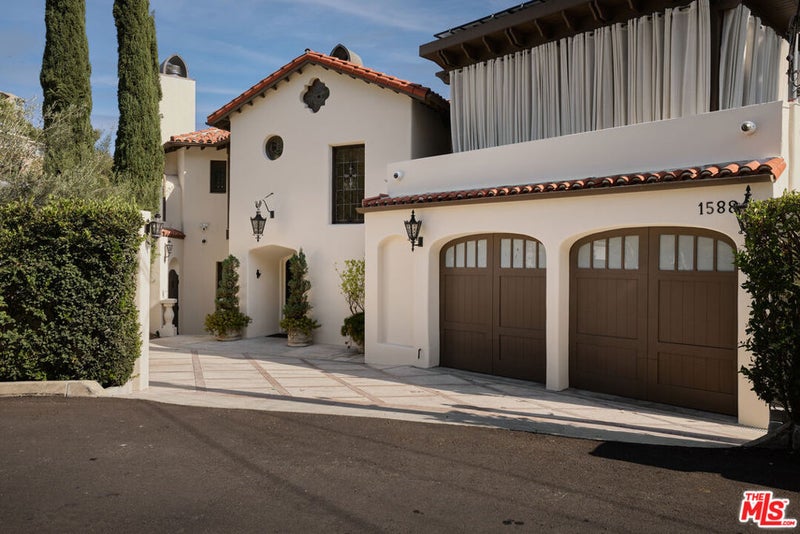 1588 Viewsite Drive
