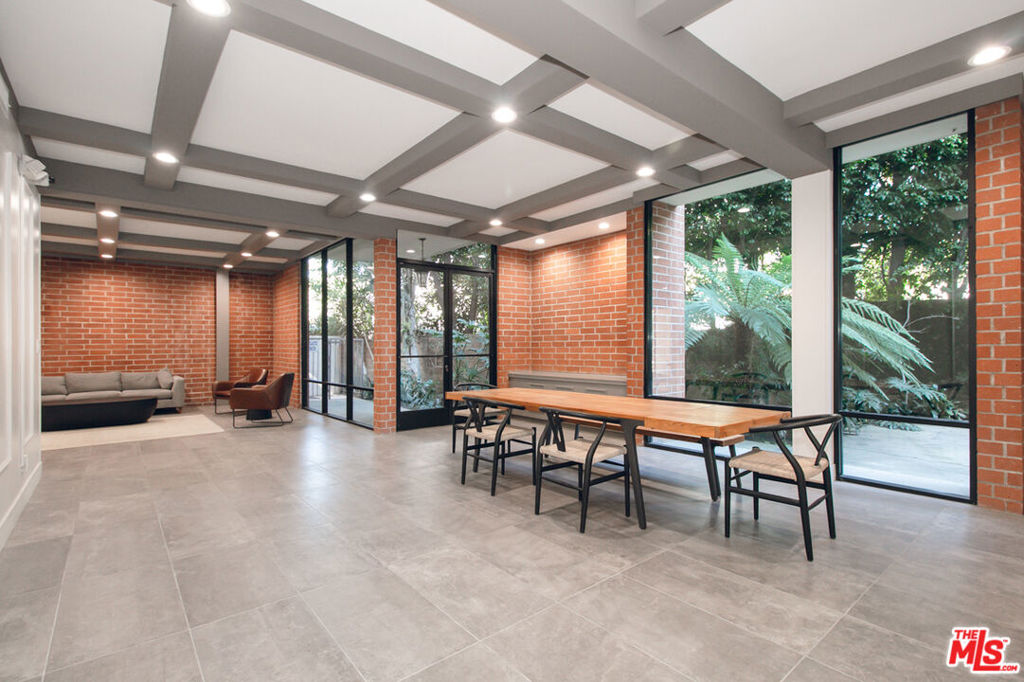 11750 W Sunset Boulevard 304