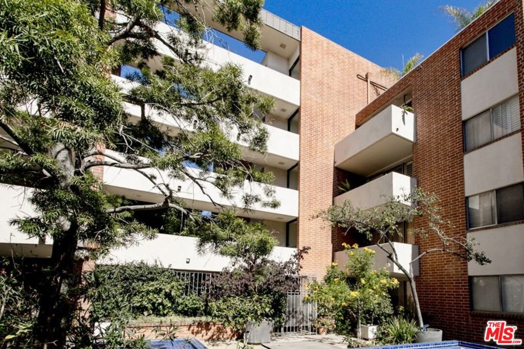 11750 W Sunset Boulevard 304