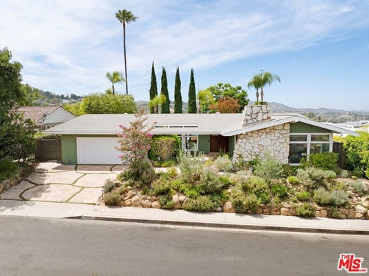 3617 CODY RD, SHERMAN OAKS, CA 91403 - Image d4e034bbfa25c83aa99d4e4e44c84c09/2896093150