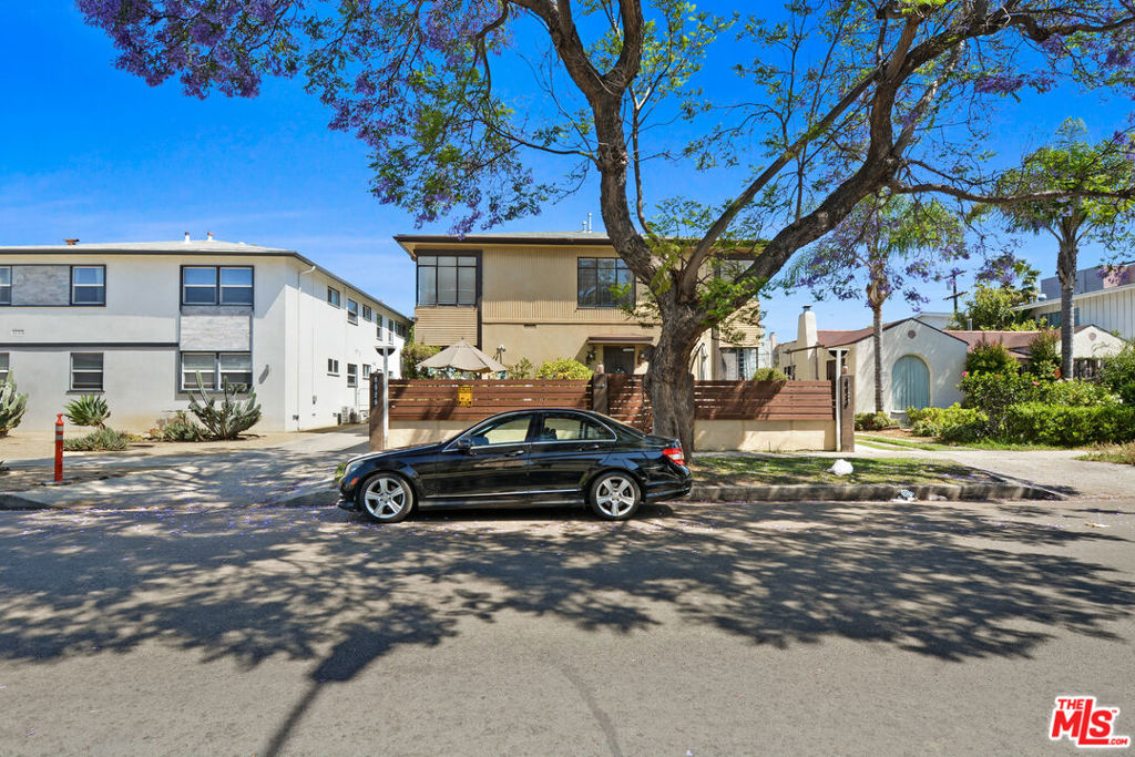 8529 Cashio Street