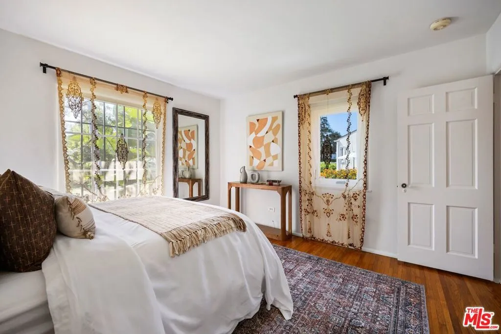 Los Angeles, California 90064, United States, 3 Bedrooms Bedrooms, ,2 BathroomsBathrooms,Residential,Active,146435