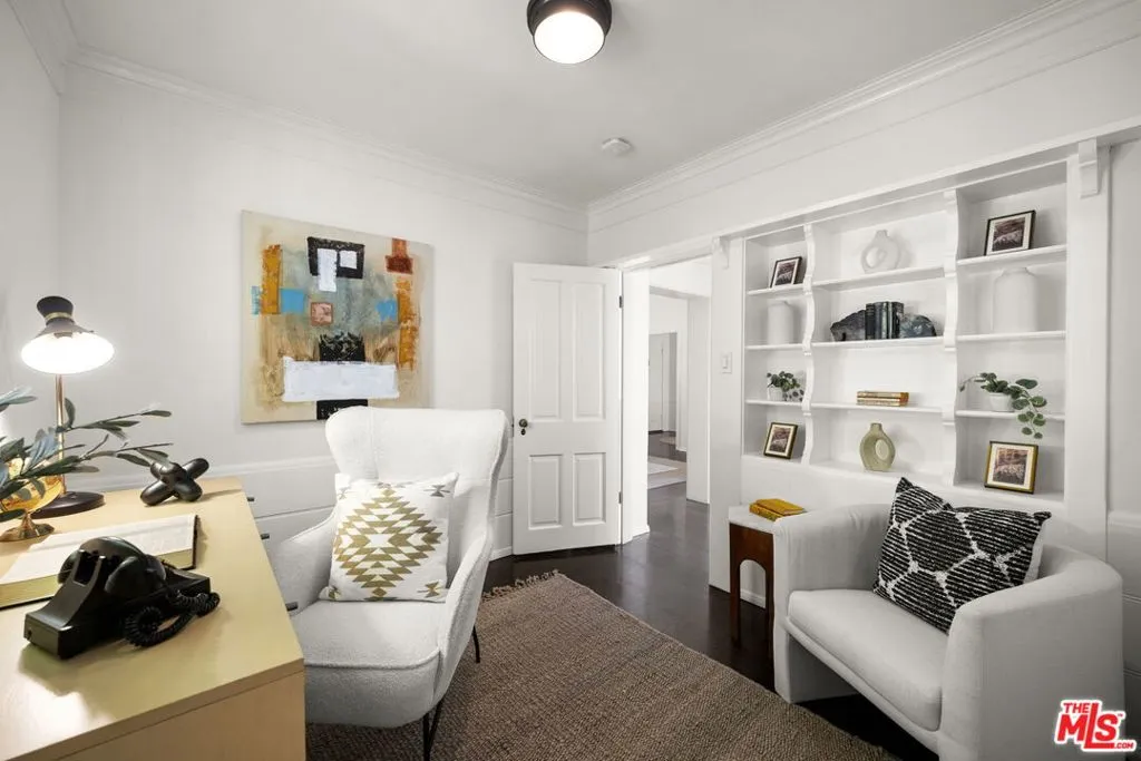 Los Angeles, California 90024, United States, 3 Bedrooms Bedrooms, ,2 BathroomsBathrooms,Residential,Active,216724