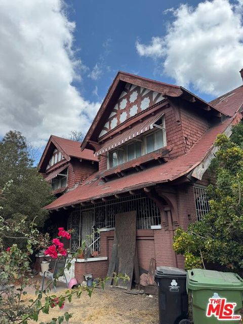 2756 Raymond Avenue Los Angeles CA 90007