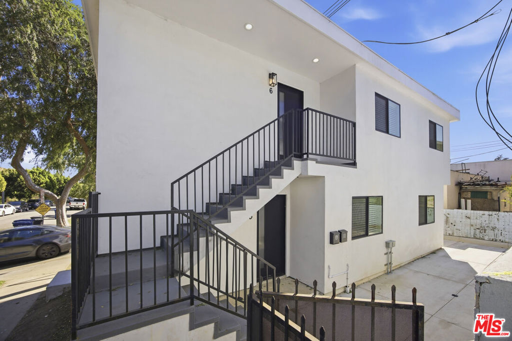 11262 Venice Boulevard