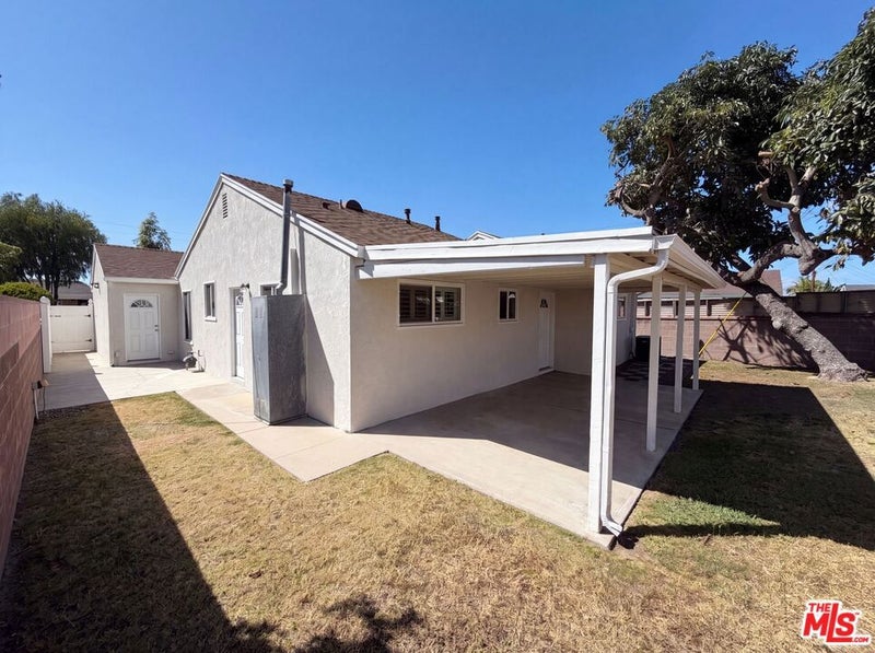 11844 Graystone Avenue