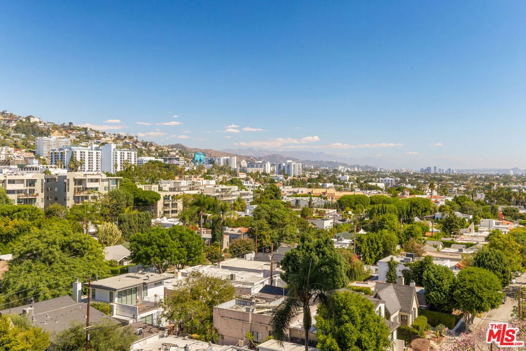 818 N Doheny Drive 803