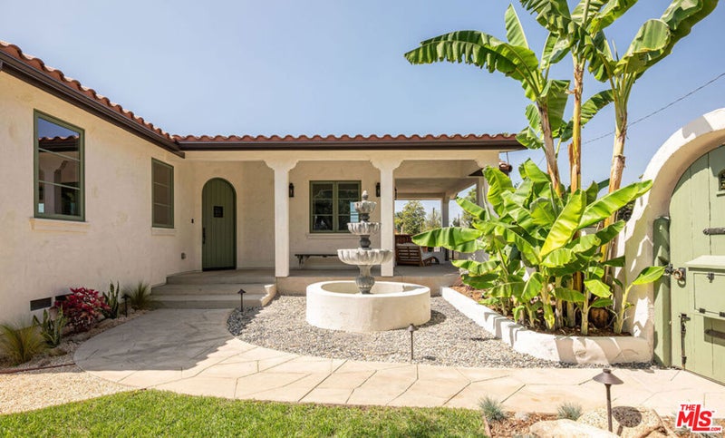 1062 Beverly Way