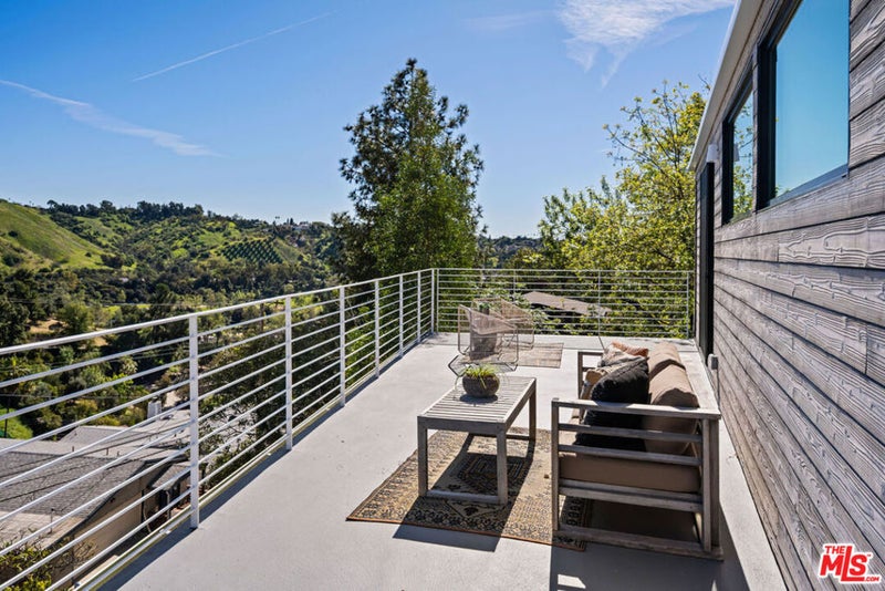 4683 Glenalbyn Drive