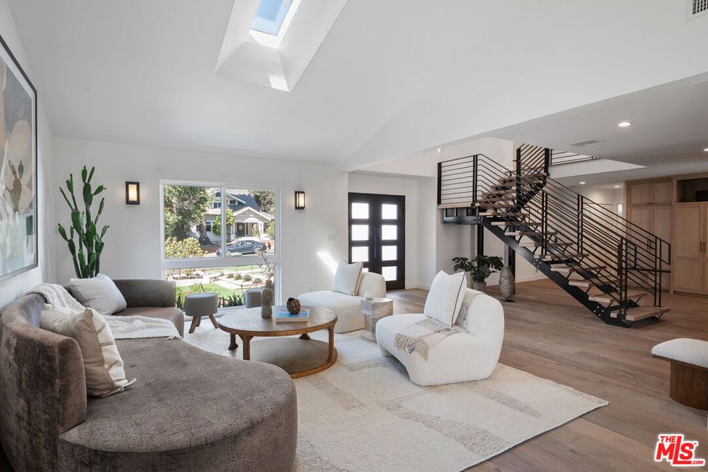 Properties 3 5146 N Maywood Avenue