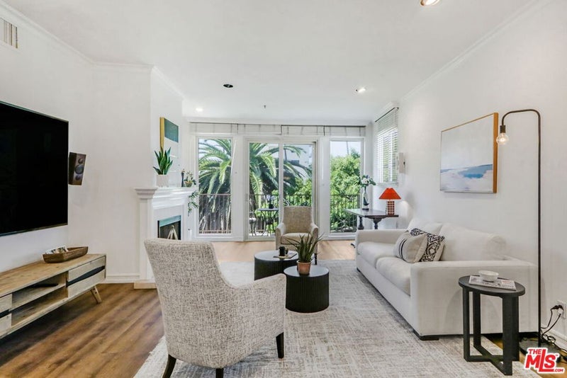 211 California Avenue 501
