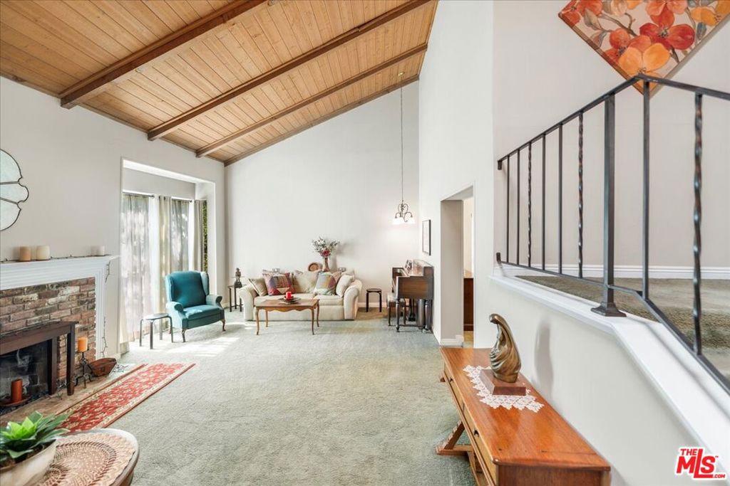 Properties 4 9697 Moorgate Road