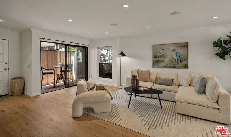 914 2nd Street A