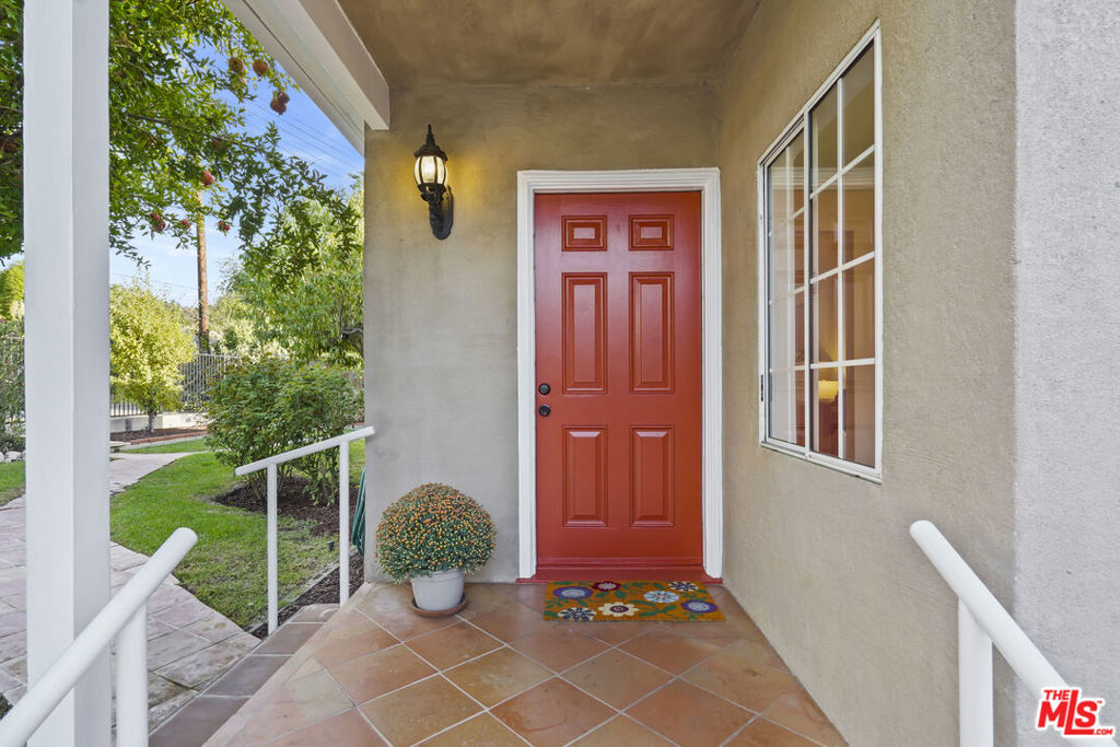 10129 Plainview Avenue