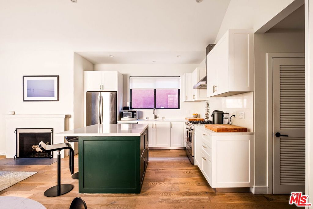 8723 Lookout Mountain Avenue