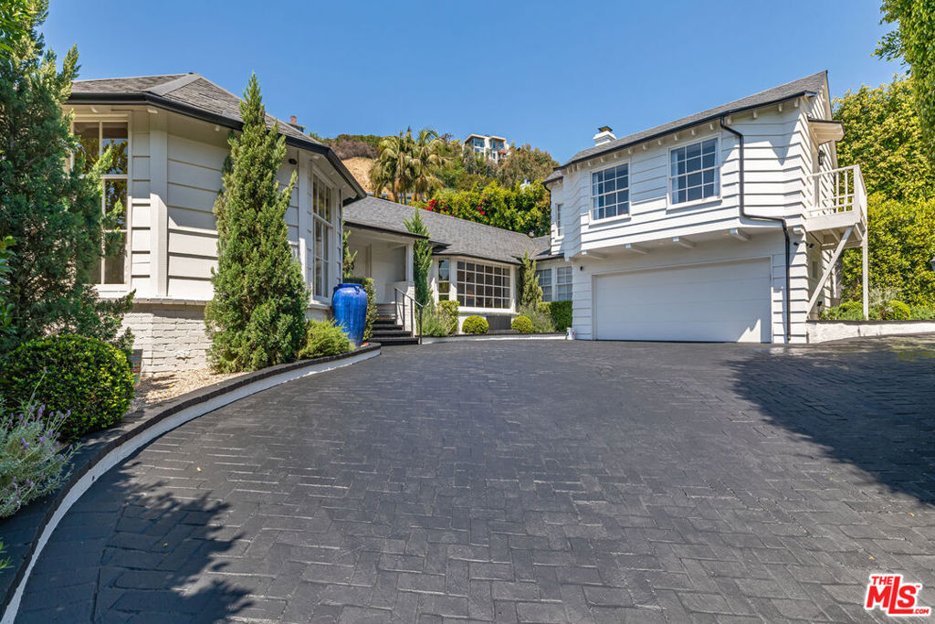 1437 Belfast Drive