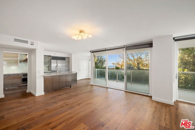 101 Ocean Avenue F301