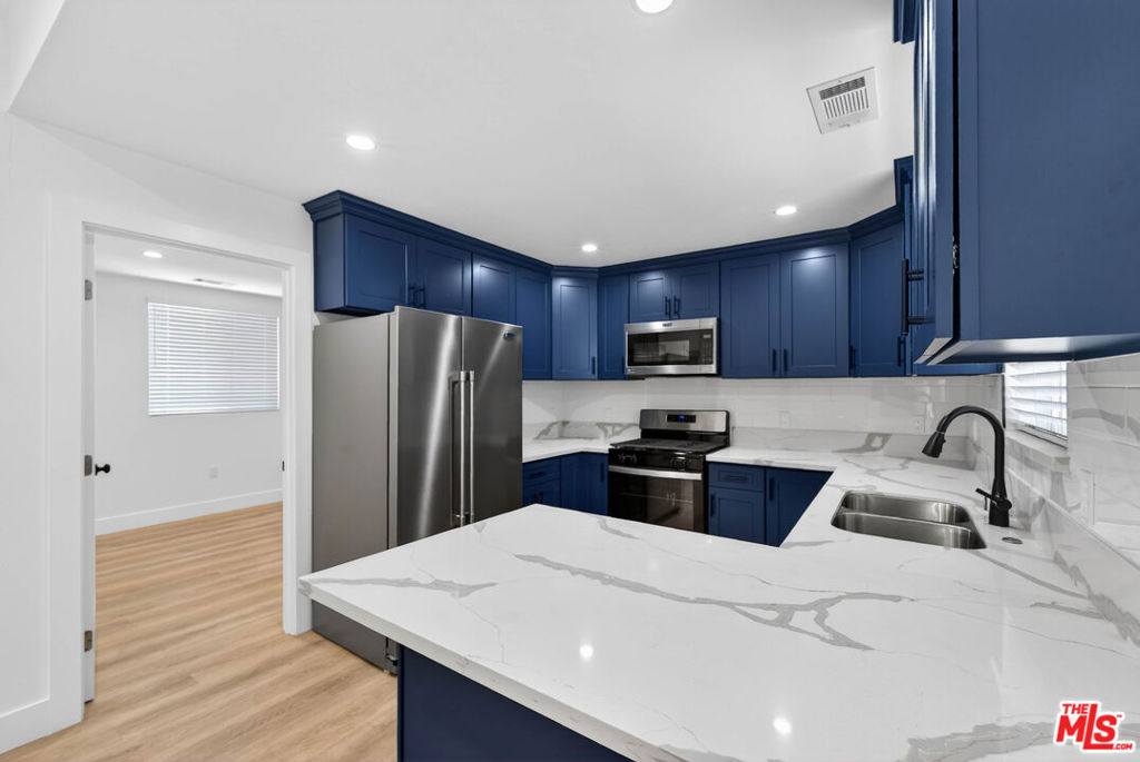 678 E 45th Street