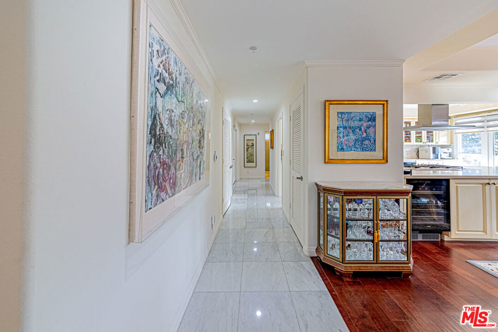 737 S Windsor Boulevard 201