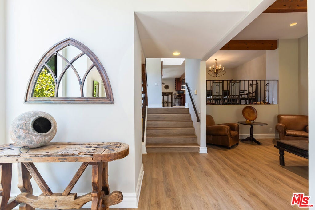 1541 Palisades Drive