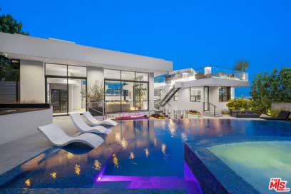 1317 Londonderry Place Los Angeles CA 90069