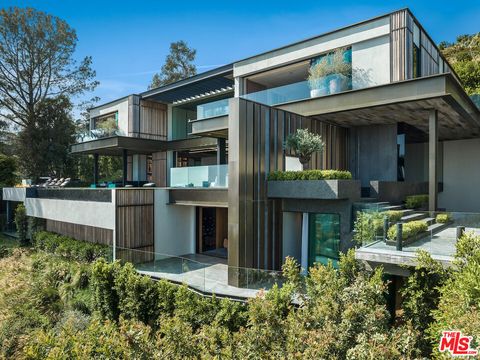 8741 St Ives Drive Los Angeles CA 90069