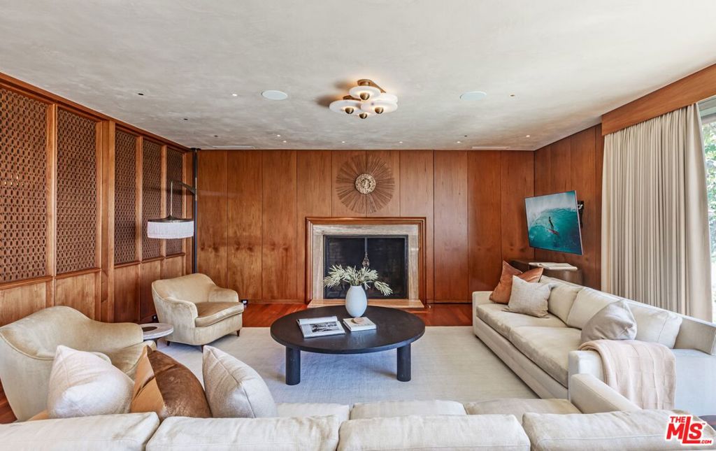 400 Toyopa Drive