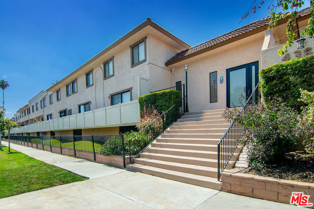 4365 Mclaughlin Avenue 13
