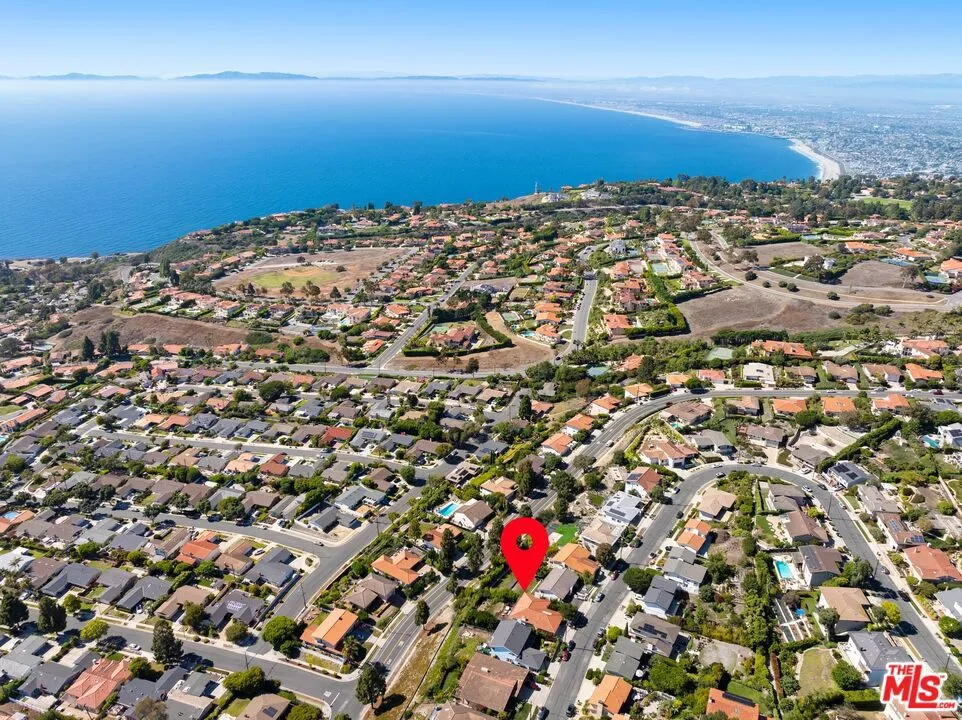 Rancho Palos Verdes, California 90275, United States, 4 Bedrooms Bedrooms, ,4 BathroomsBathrooms,Residential,Active,236267