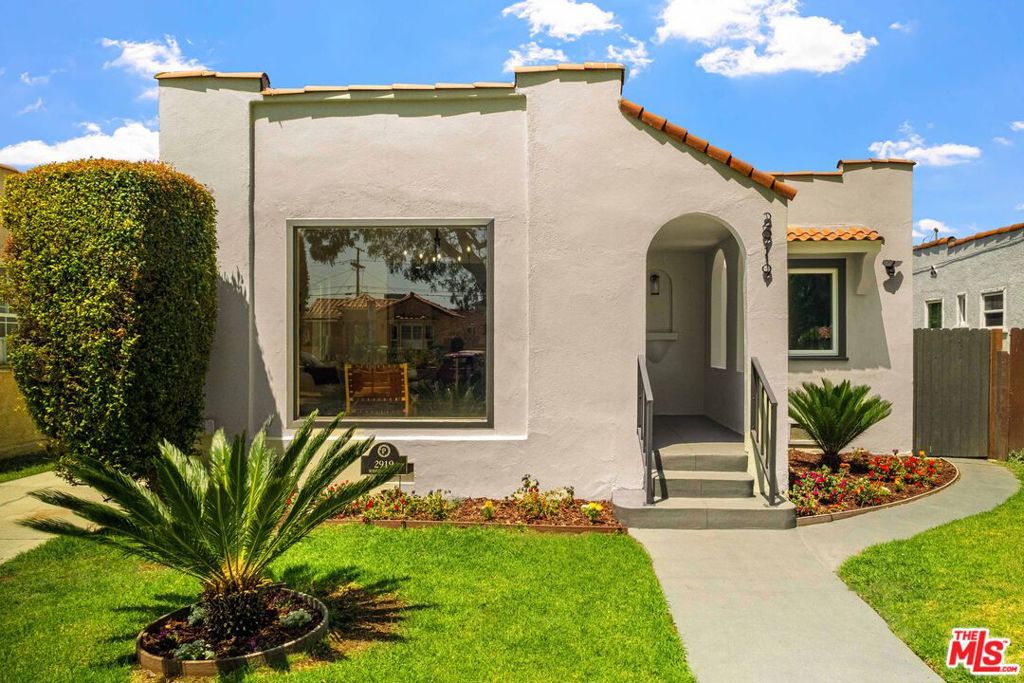 2919 Somerset Drive
