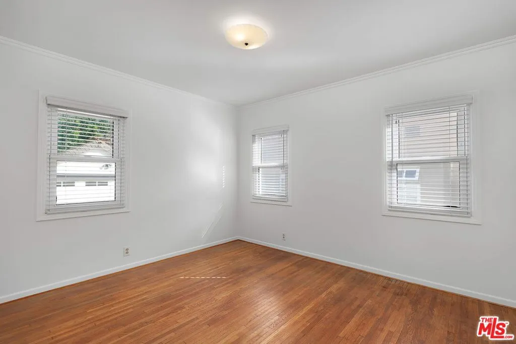 Los Angeles, California 90064, United States, 3 Bedrooms Bedrooms, ,2 BathroomsBathrooms,Residential,Active,248000