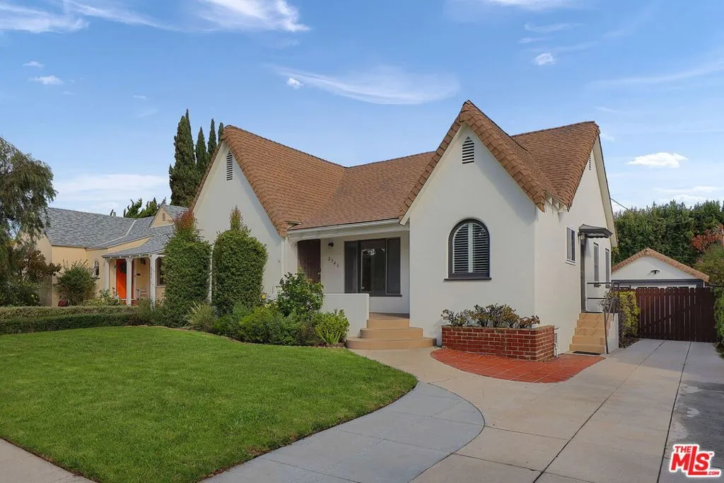 Los Angeles, California 90064, United States, 3 Bedrooms Bedrooms, ,2 BathroomsBathrooms,Residential,Active,248000