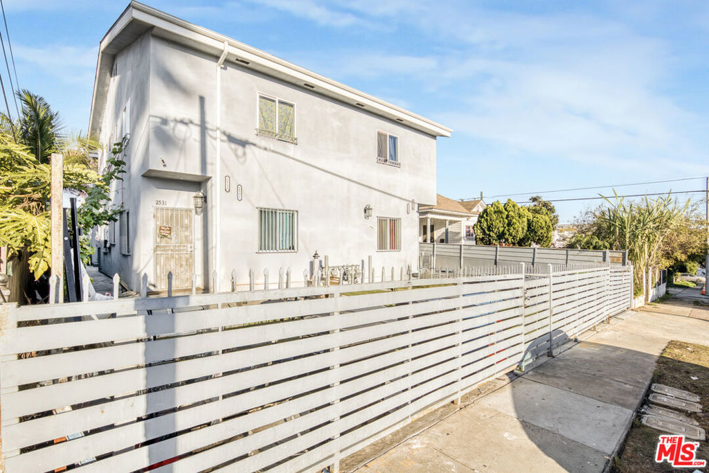2531 Folsom Street