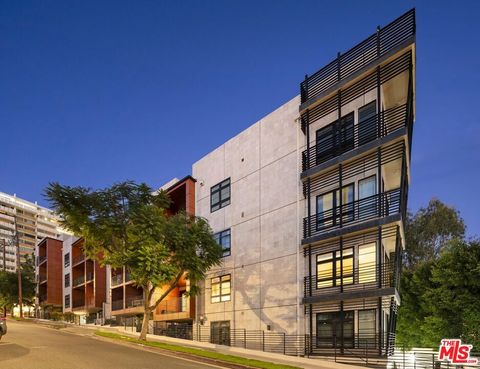 8788 Shoreham Drive 23 West Hollywood CA 90069