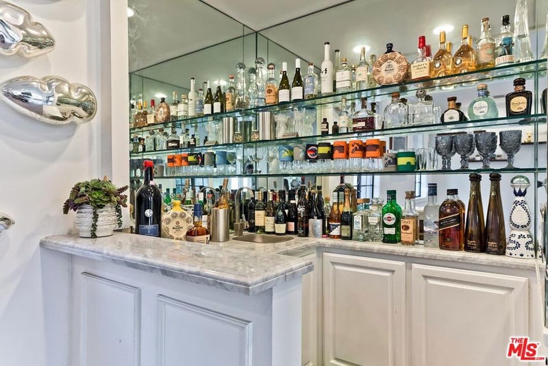 403 N Palm Drive 3