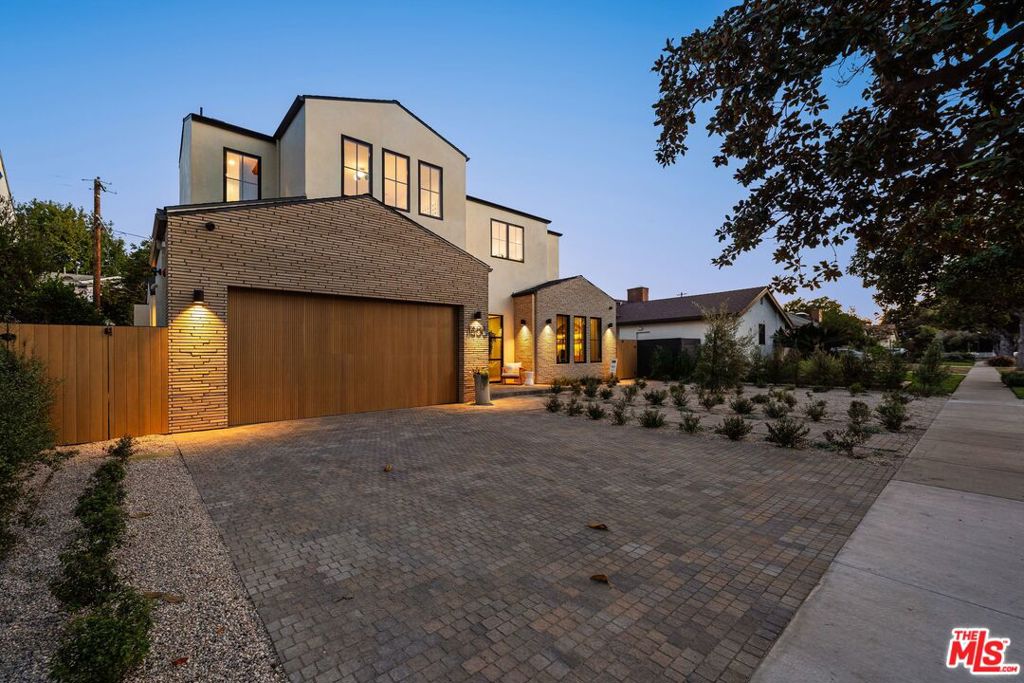 Properties 2 11500 Kingsland Street