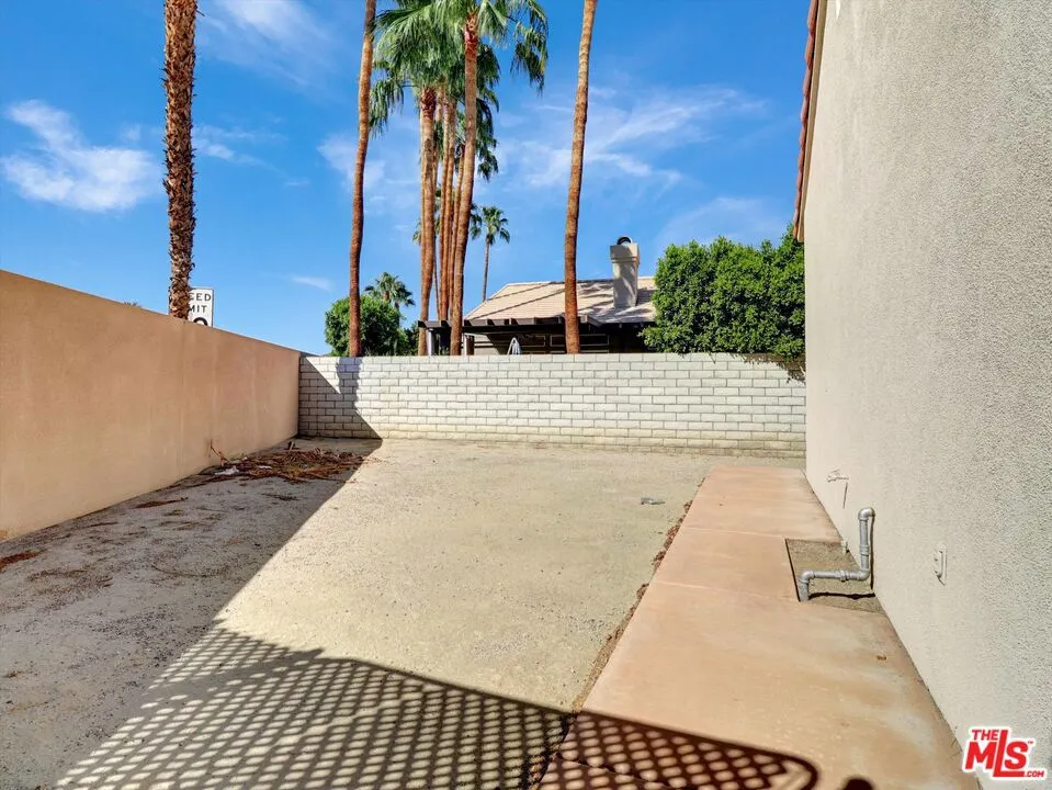 La Quinta, California 92253, United States, 3 Bedrooms Bedrooms, ,3 BathroomsBathrooms,Residential,Active,214819