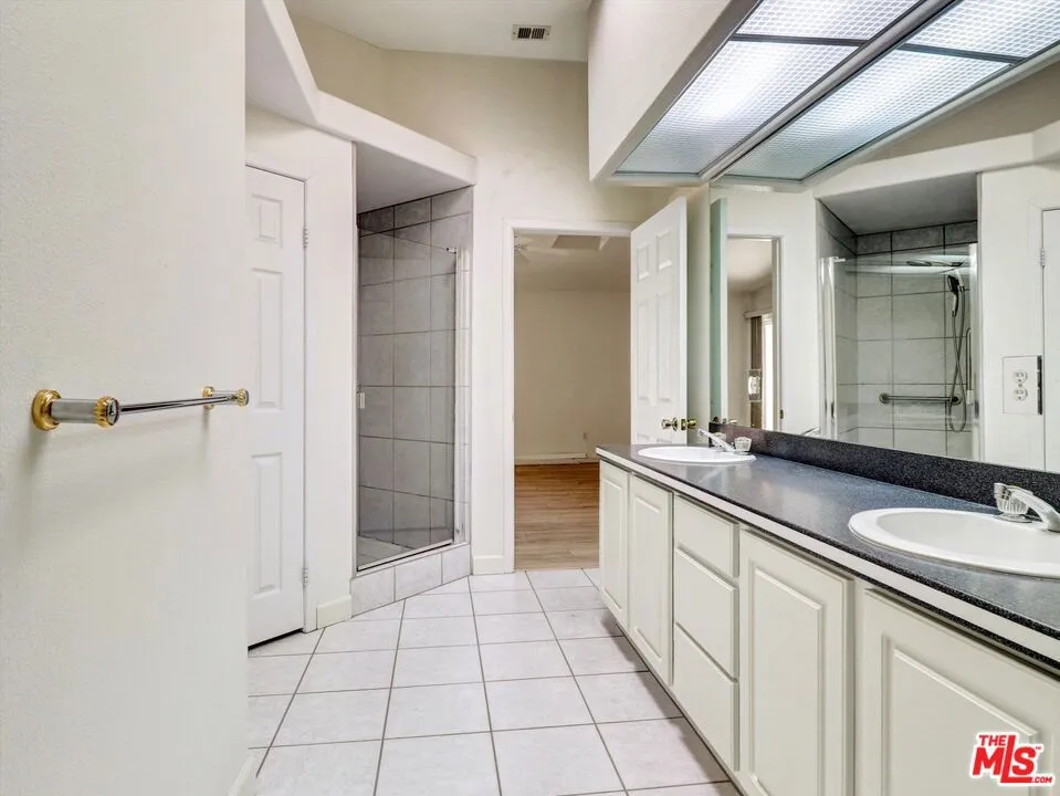 La Quinta, California 92253, United States, 3 Bedrooms Bedrooms, ,3 BathroomsBathrooms,Residential,Active,214819