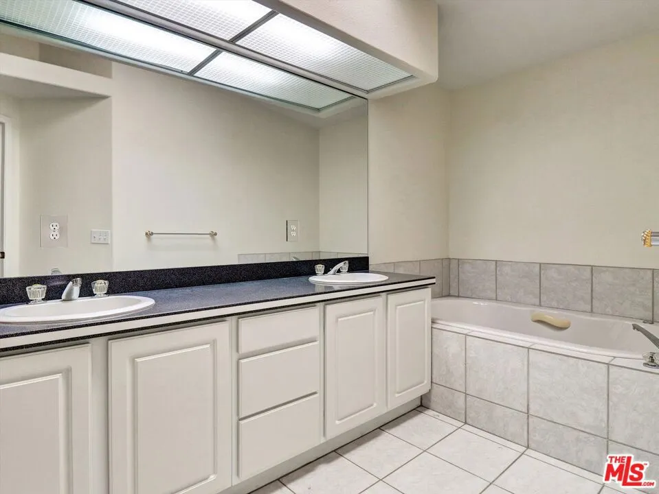 La Quinta, California 92253, United States, 3 Bedrooms Bedrooms, ,3 BathroomsBathrooms,Residential,Active,214819