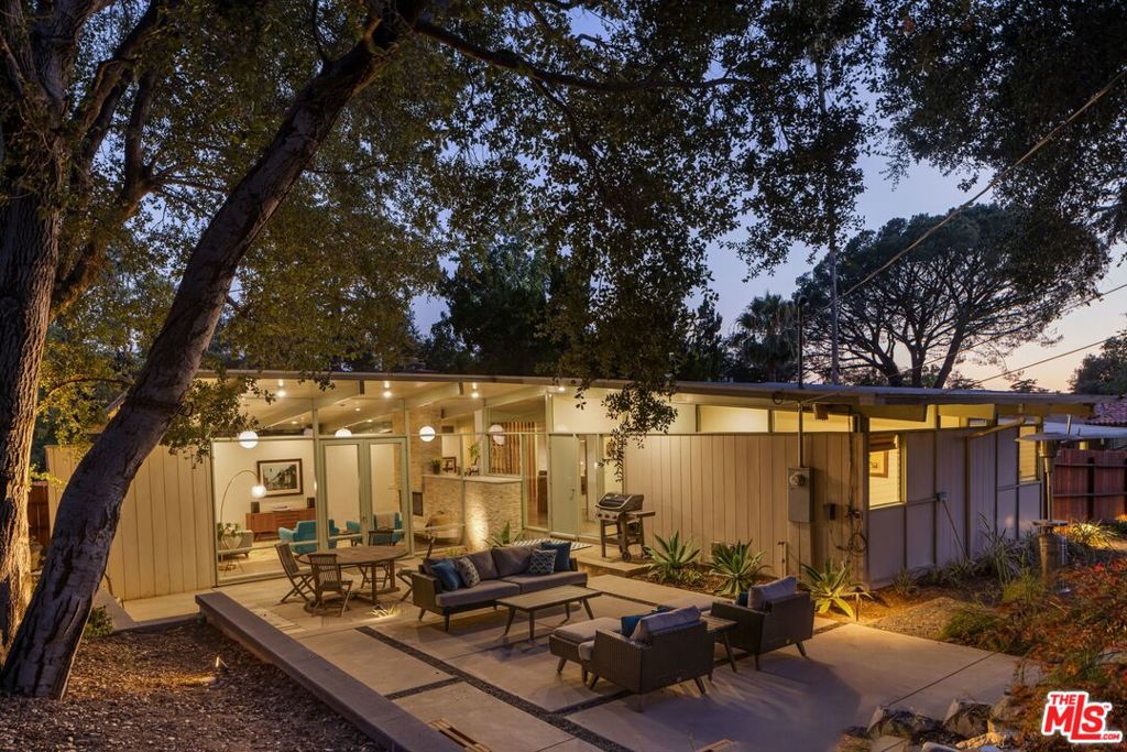 2035 Skyview Drive