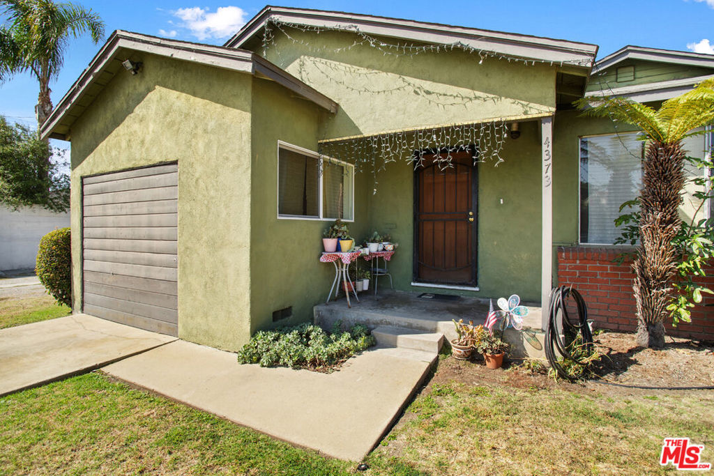 4373 Mcconnell Boulevard