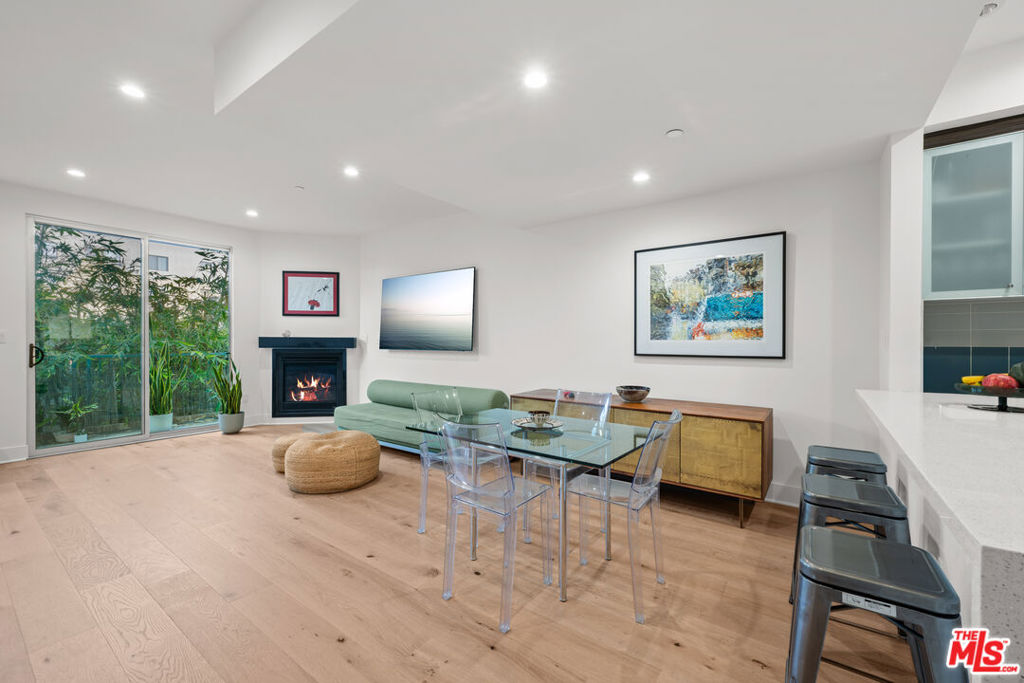 108 S Croft Avenue 102