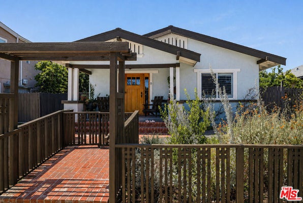 933 WALNUT AVE, LONG BEACH, CA 90813 - Image d8e8d45a9b8e0e2f7cc229154e1f71cf/4253935541
