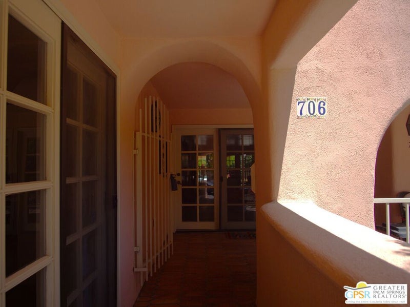 500 E Amado Road 706