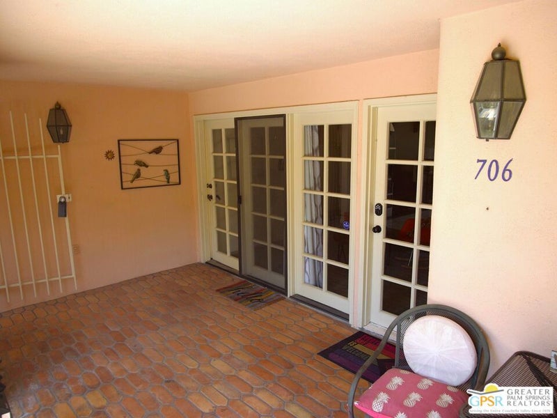500 E Amado Road 706