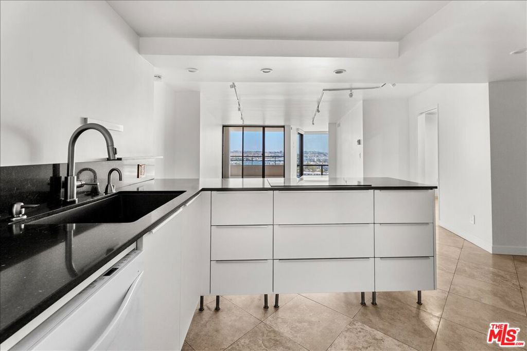 4314 Marina City Drive 924