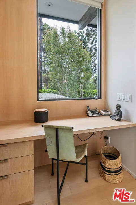 Santa Monica, California 90402, United States, 2 Bedrooms Bedrooms, ,3 BathroomsBathrooms,Residential,Active,153650