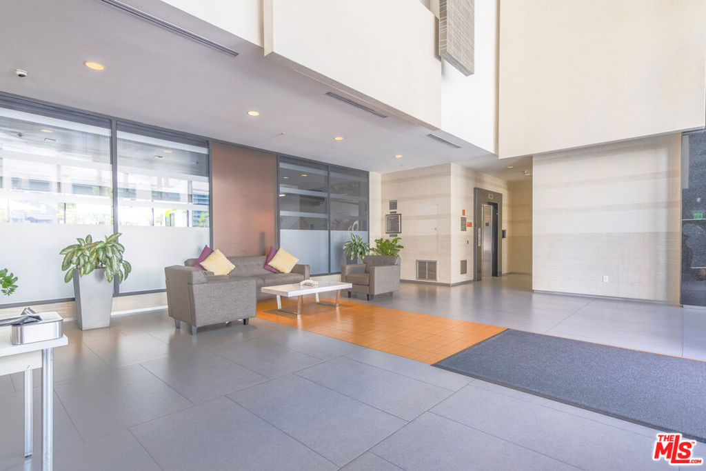 1234 Wilshire Boulevard 520